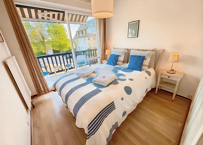 דירה Sur Mer, 2 Minute Walk To Beach, 2 Parking Spaces And Balcony בלונוויל-סור-מר