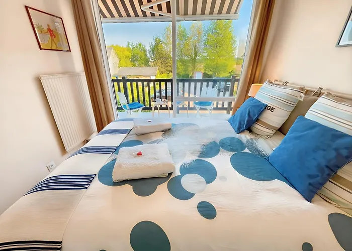 Sur Mer, 2 Minute Walk To Beach, 2 Parking Spaces And Balcony Appartement *